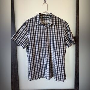 Men’s Perry Ellis short sleeve button down